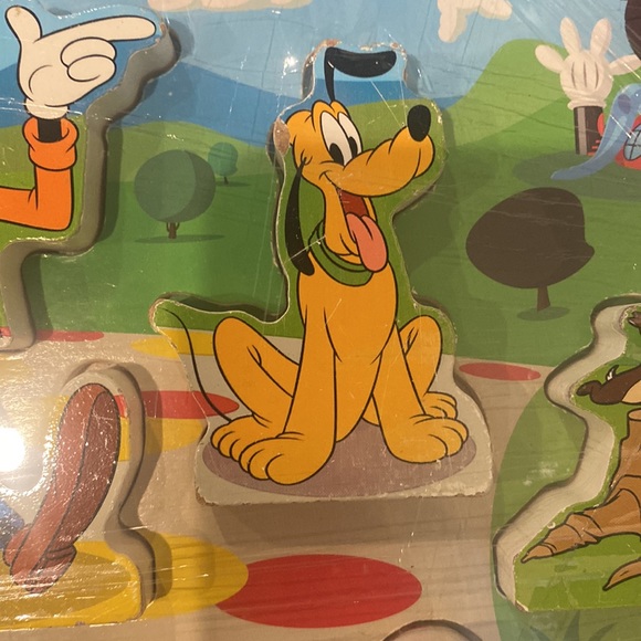 Melissa & Doug Mickey Mouse Clubhouse Wooden Figure Puzzle. - Picture 5 of 10